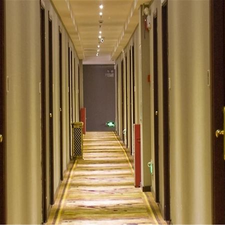 Lu Jiang Tian Yue Hotel Guangzhou Exterior foto